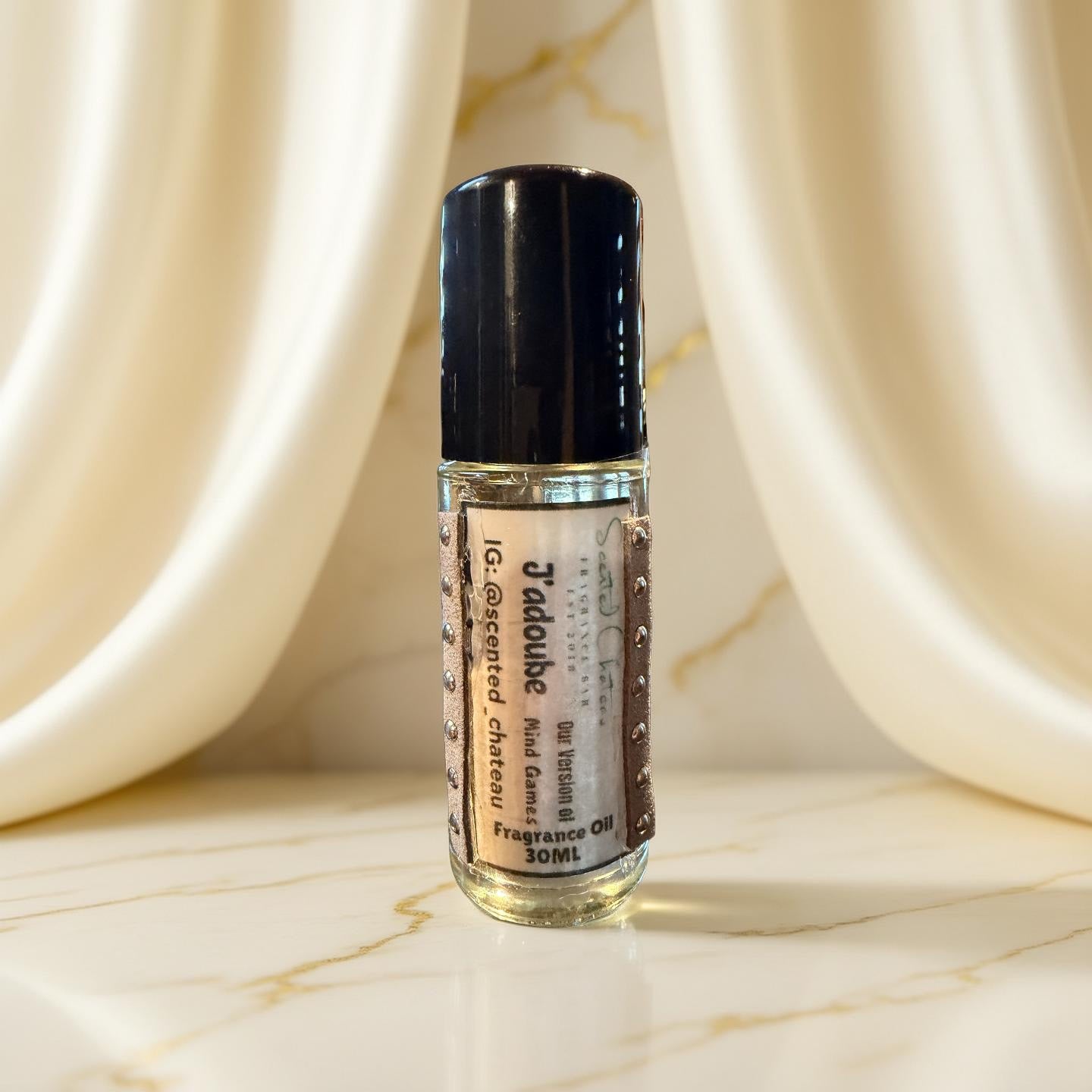 J’adoube (Mind Games Type) – Sophisticated Amber Woody Fragrance Oil | Unisex