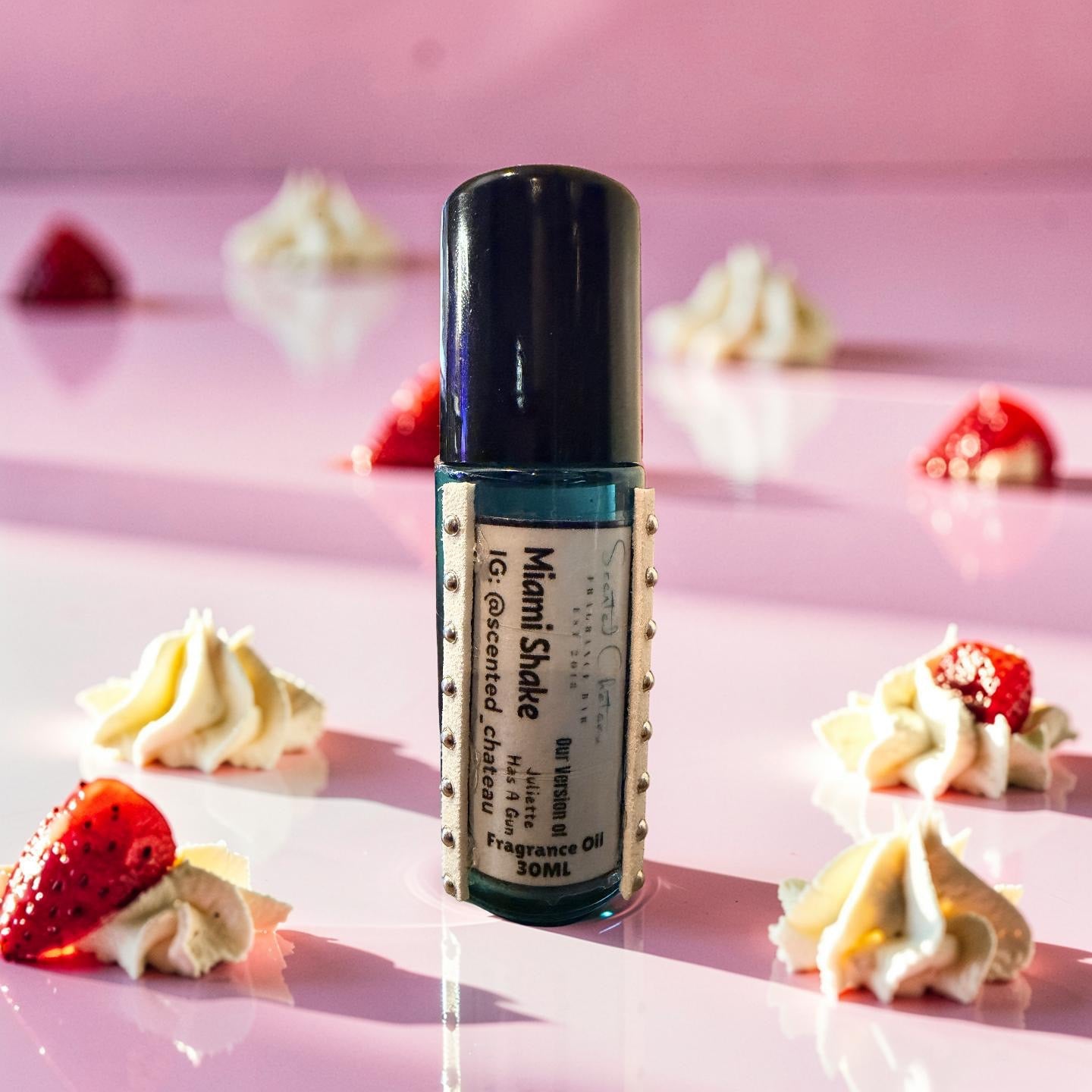 Miami Shake (Juliette Has A Gun Type Type) – Sweet Strawberry Vanilla Gourmand Fragrance | Scented Chateau Fragrance Bar